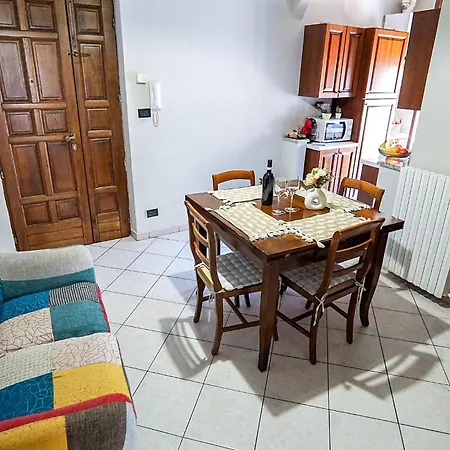 Terrazza Alfieri - Con Terrazza Privata アスティ