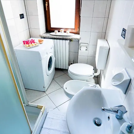 아파트 Terrazza Alfieri - Con Terrazza Privata 아스티