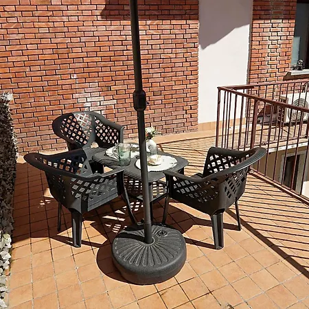 アパート Terrazza Alfieri - Con Terrazza Privata *